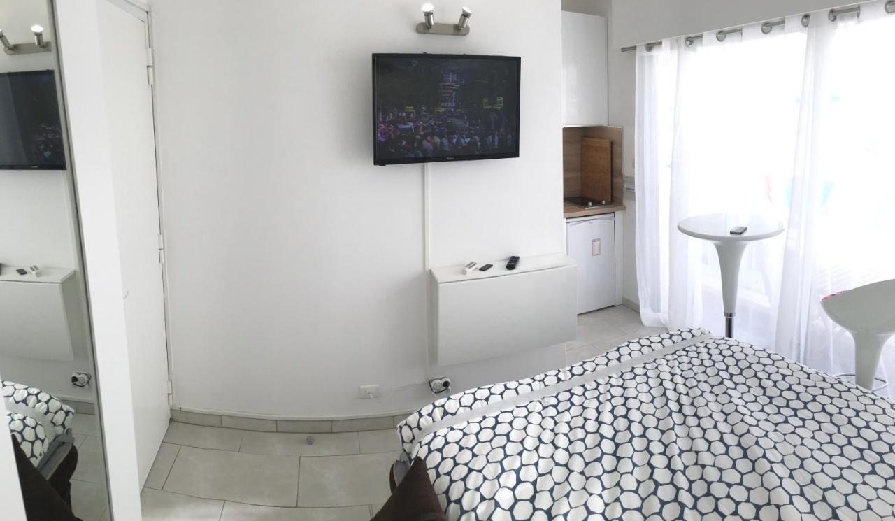 Studio Carré D'or Situé à 50 M De La Plage Nizza